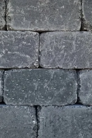 Tijdelijk Beschikbaar Kijlstra - Linea muursteen - 15x15x30 cm - antraciet getrommeld