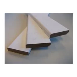 Vuren plint gegrond 12x90x4900mm Must-Have