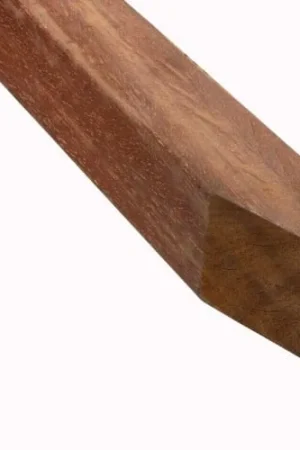 Superprijs PAKAANBIEDING hardhouten palen Azobé 60x60x2750mm - fijnbezaagd - gepunt - 75 stuks | BOUWSUB