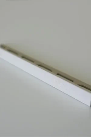 Uitverkoop 1x1 cm | L-Profiel Betonwit