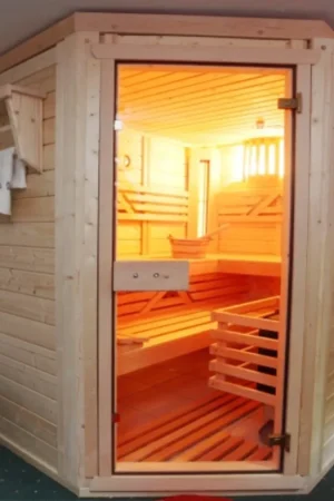 Azalp massieve hoeksauna Genio 150x250 cm Express Levering