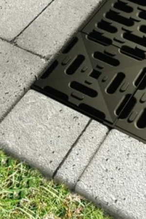 ACO Hexaline hoekelement met zwart kunststof rooster Beperkte Voorraad