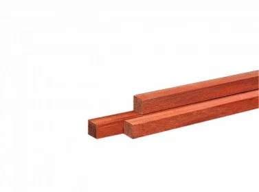 Voordeelprijs ++ AZ Hardhouten paal fijnbezaagd, gepunt 7 x 7 x 300 cm.