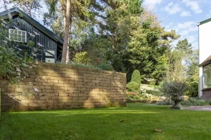 Uitverkoop Tufsteen 37x11x11cm