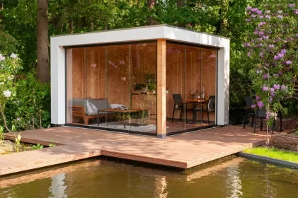 Actieprijs Buitenverblijf Verona model links 5100x3350x2500mm (bxdxh)